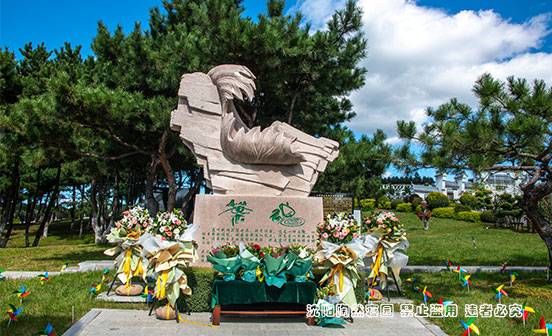 花坛葬：让爱在花香中延续